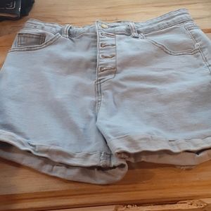 High-waisted denim jeans